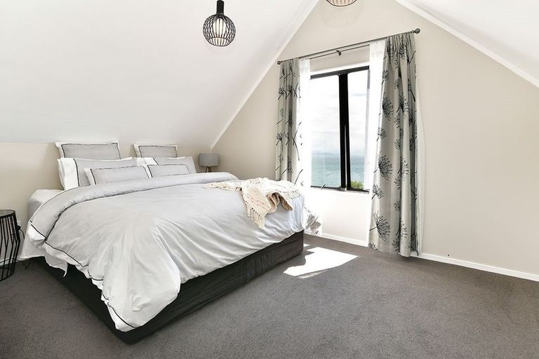 Photo of property in 7 Melandra Road, Stanmore Bay, Whangaparaoa, 0932