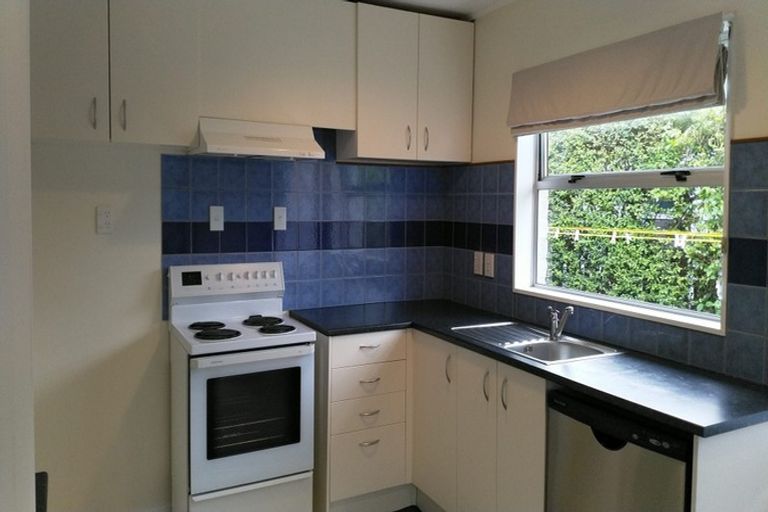 Photo of property in 7a Lincoln Grove, Wainuiomata, Lower Hutt, 5014