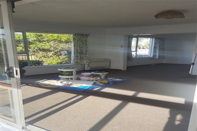 Photo of property in 43 Oldwood Street, Bishopdale, Christchurch, 8053