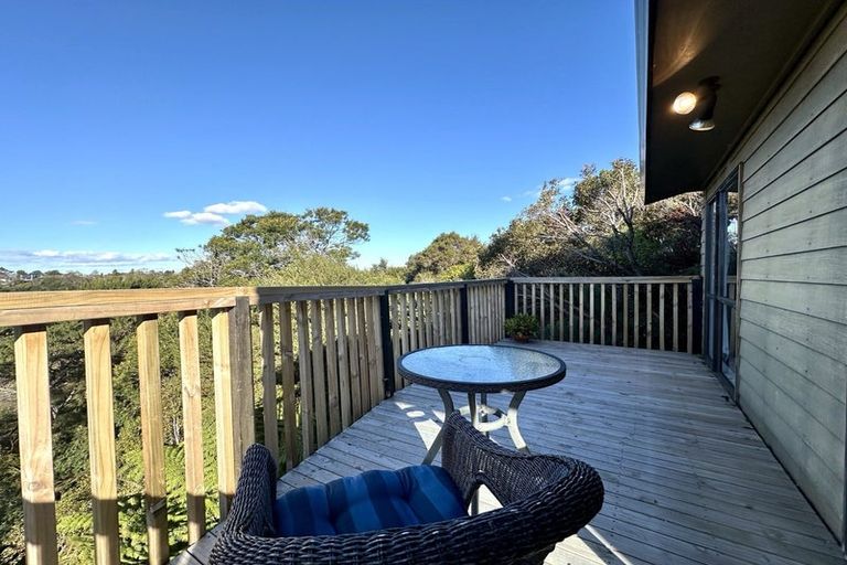 Photo of property in 141 Colwill Road, Massey, Auckland, 0614