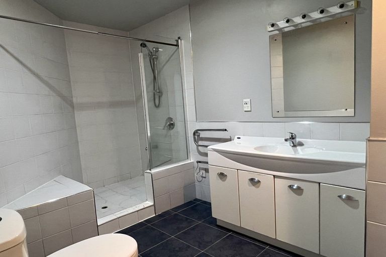 Photo of property in 2/174 Bucklands Beach Road, Bucklands Beach, Auckland, 2012