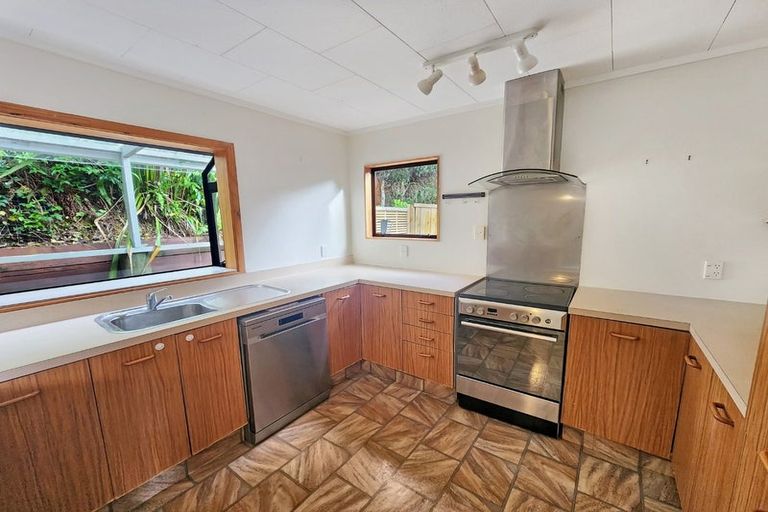 Photo of property in 21 Ngahere Street, Stokes Valley, Lower Hutt, 5019