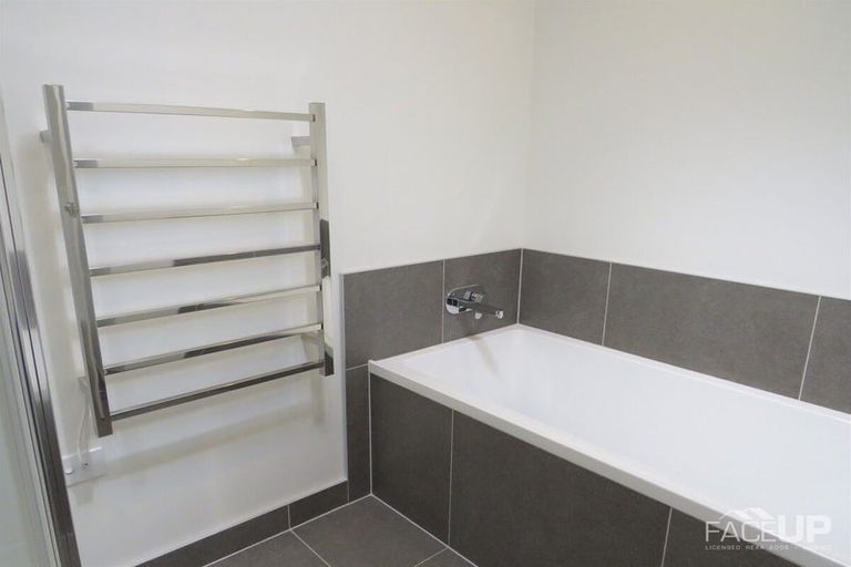 Photo of property in 9/1 Scott Road, Hobsonville, Auckland, 0616