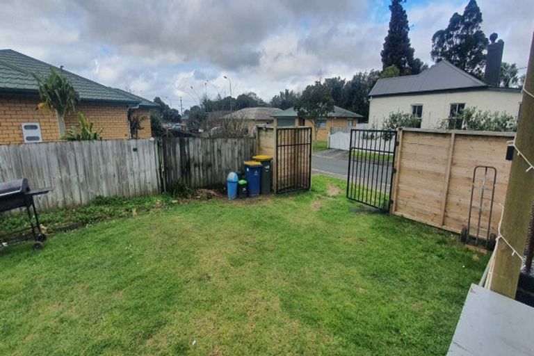 Photo of property in 9 Neesons Way, Glendene, Auckland, 0602