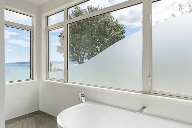 Photo of property in 117 Marine Drive, Sorrento Bay, Lower Hutt, 5013