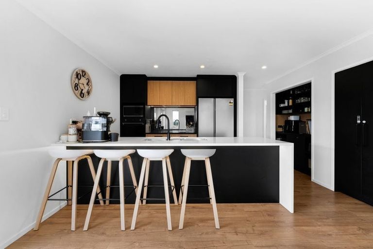 Photo of property in 11 Peet Row, Pokeno, 2471