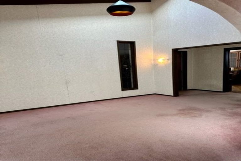 Photo of property in 6 Matanui Street, Northcote, Auckland, 0627