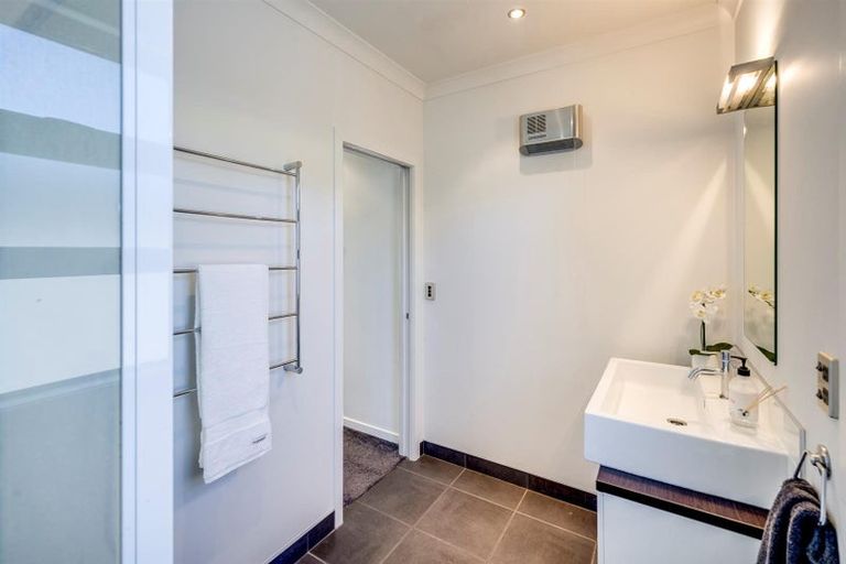 Photo of property in 21 Tasman Drive, Poraiti, Napier, 4112