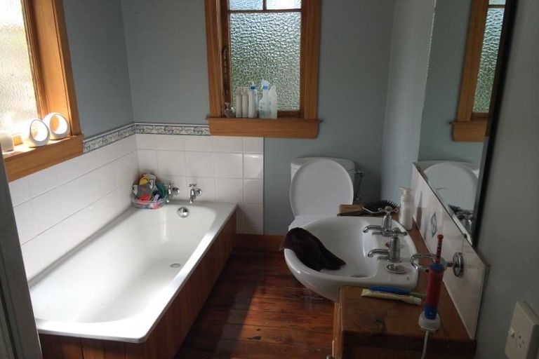 Photo of property in 2/3 Corunna Road, Milford, Auckland, 0620