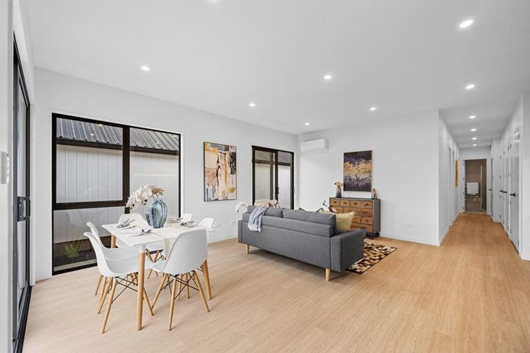 Photo of property in 7b Kotiu Place, Massey, 0614