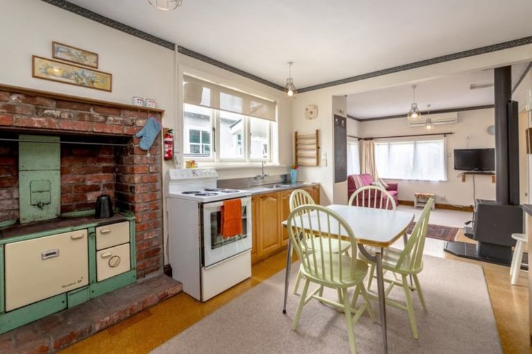 Photo of property in 153 Main Street, Greytown, 5712