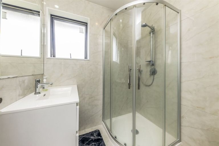 Photo of property in 87 Naylors Drive, Mangere, Auckland, 2022