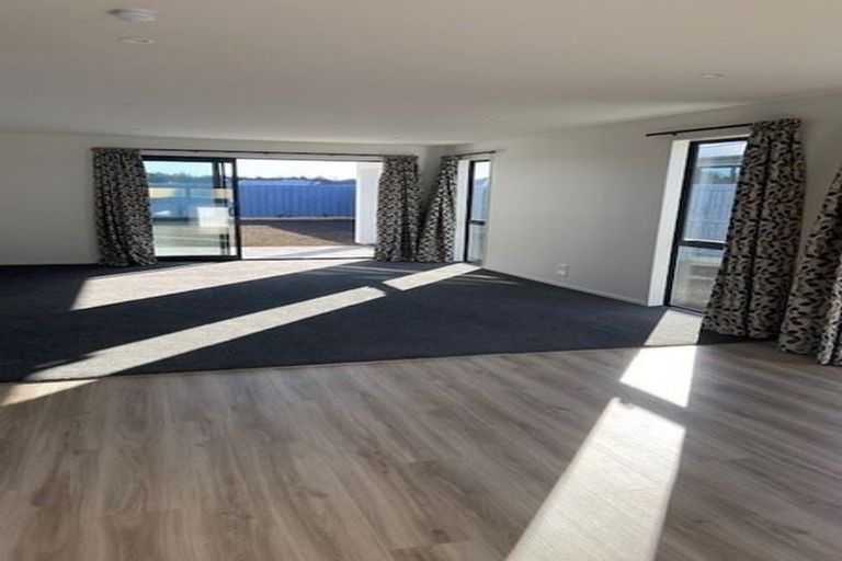 Photo of property in 36 Fairbairn Road, Rolleston, 7614