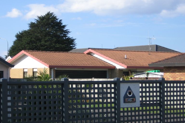 Photo of property in 10a Ngamotu Place, Mount Maunganui, 3116