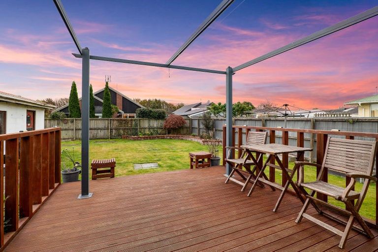 Photo of property in 18 Greenock Street, Redwood, Christchurch, 8051