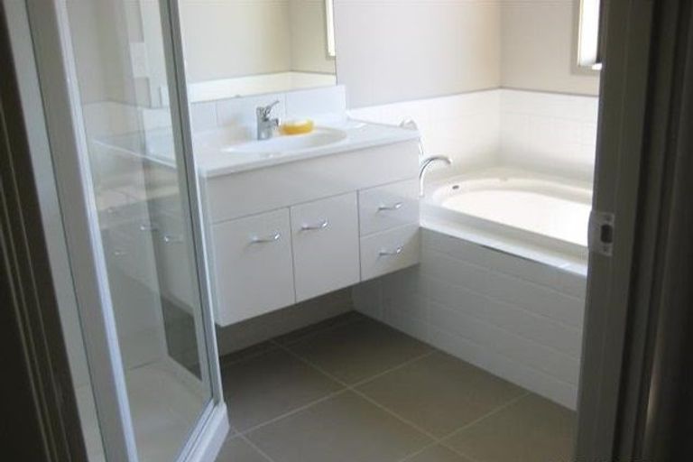 Photo of property in 8 Shirley Place, Huntington, Hamilton, 3210