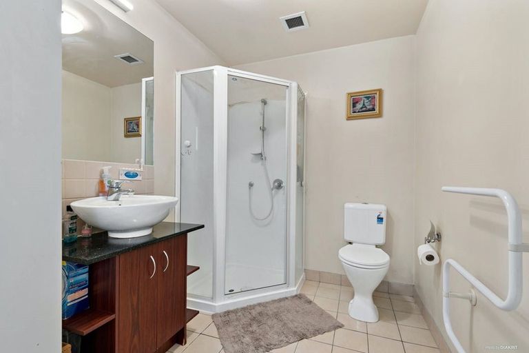 Photo of property in 3j/17 Crown Lynn Place, New Lynn, Auckland, 0600