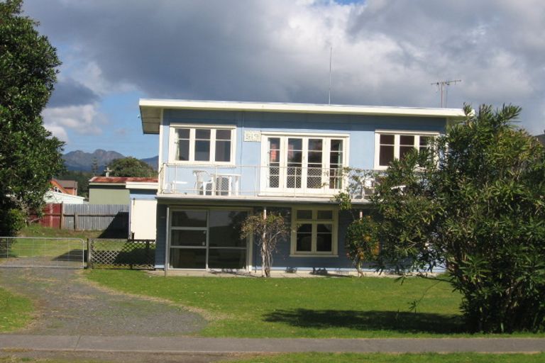 Photo of property in 519 Ocean Road, Whangamata, 3620