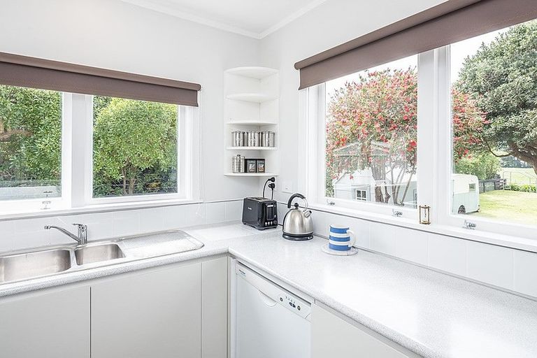 Photo of property in 22 Gawler Street, Te Horo Beach, Otaki, 5581