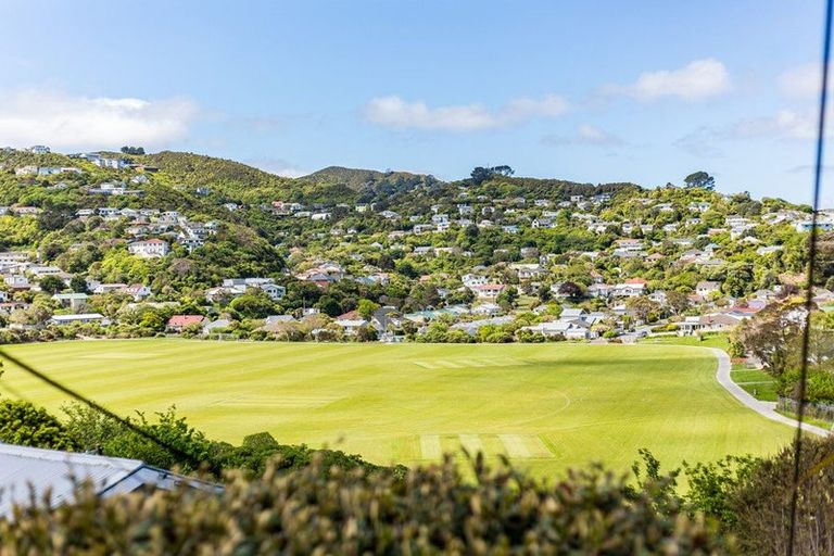 Photo of property in 25 Makara Road, Karori, Wellington, 6012
