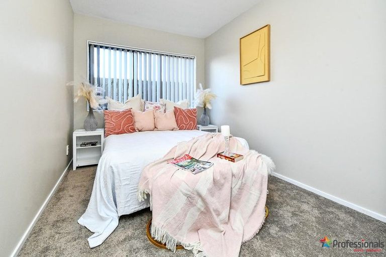 Photo of property in 15 Alderson Lane, Favona, Auckland, 2024