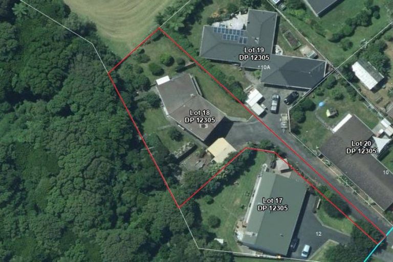 Photo of property in 10b Hickford Place, Okato, 4335