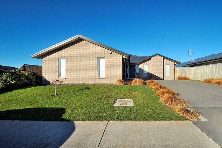 Photo of property in 11a Tutaipatu Avenue, Pegasus, 7612