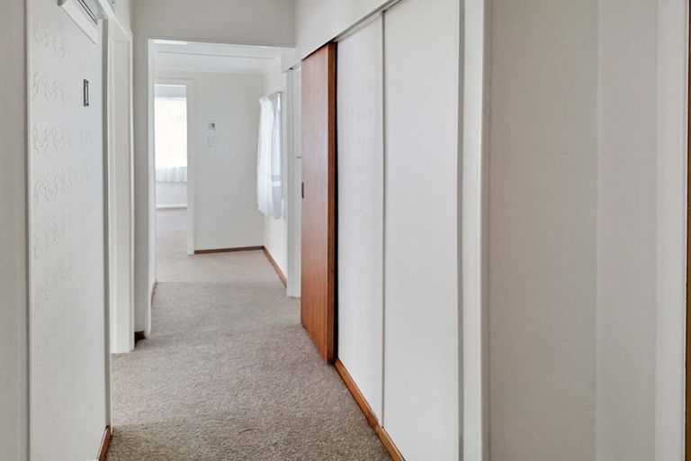 Photo of property in 121 Kowhai Street, Naenae, Lower Hutt, 5011