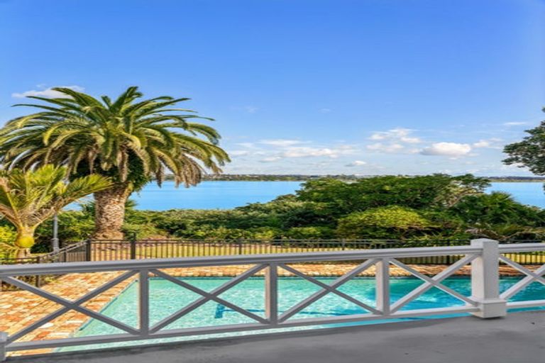 Photo of property in 7 Beresford Street, Bayswater, Auckland, 0622