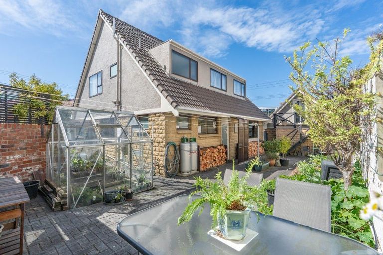 Photo of property in 76 Arthur Street, Dunedin Central, Dunedin, 9016