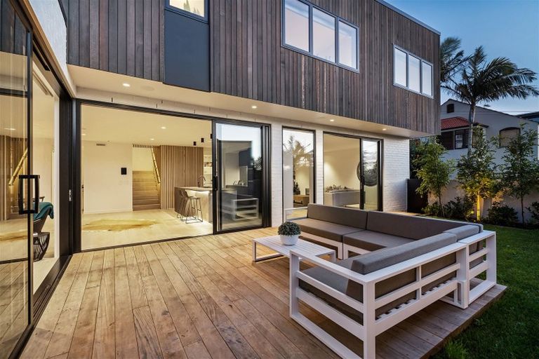 Photo of property in 19 Hart Road, Hauraki, Auckland, 0622