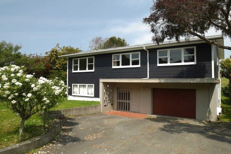 Photo of property in 52 Golf Road, Paraparaumu Beach, Paraparaumu, 5032