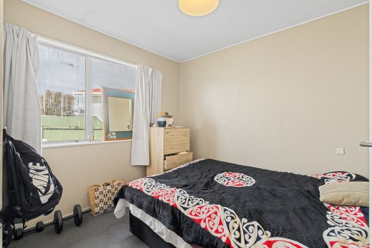 Photo of property in 4 Roslyn Road, Levin, 5510