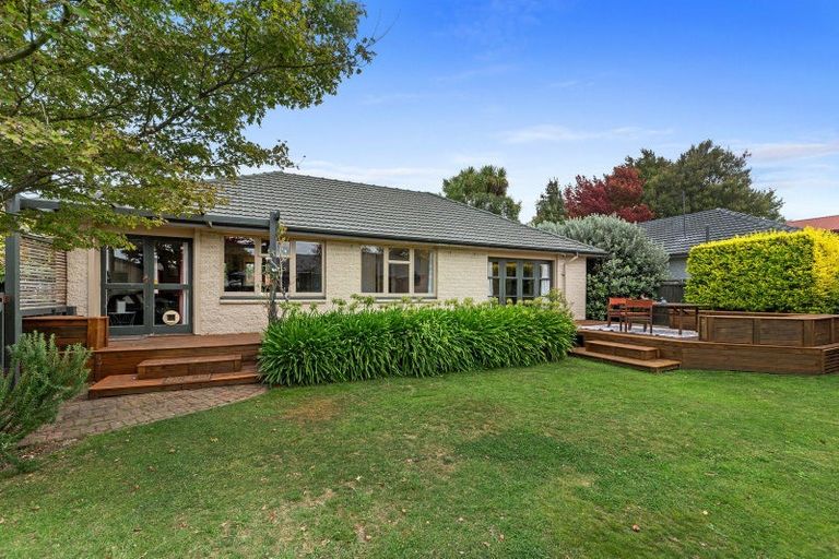 Photo of property in 12 Saint Ives Street, Harewood, Christchurch, 8051