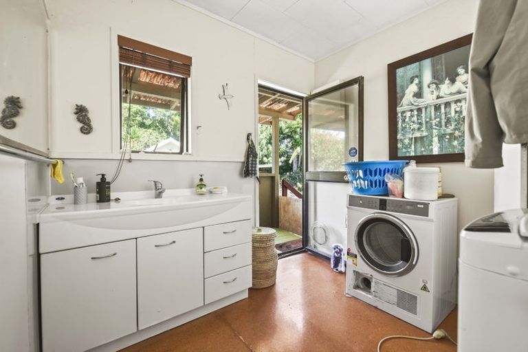 Photo of property in 1/24 Everard Avenue, Army Bay, Whangaparaoa, 0930