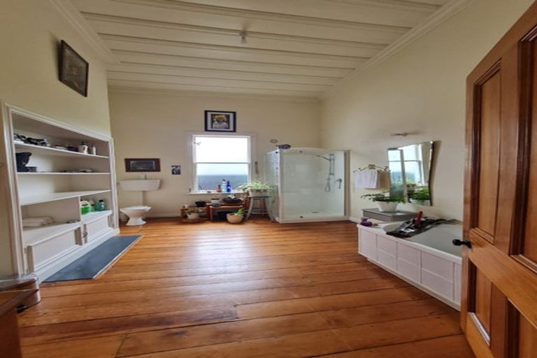 Photo of property in 110 Peel Street, Westport, 7825