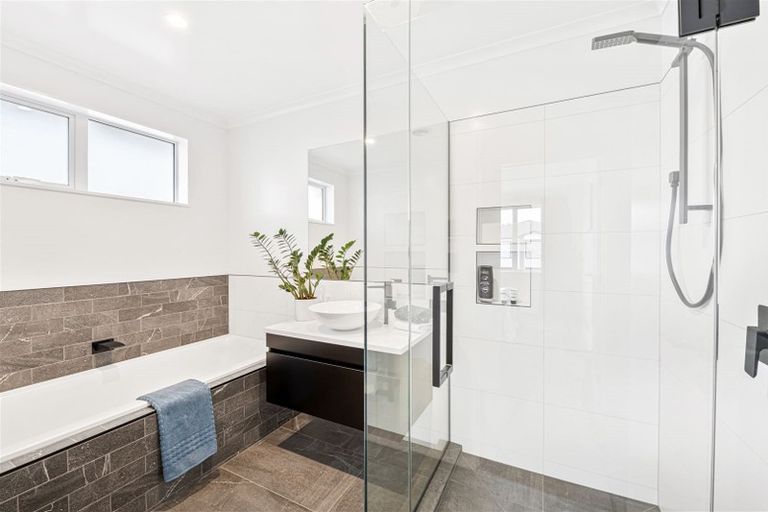 Photo of property in 32 Koropa Road, Flat Bush, Auckland, 2019