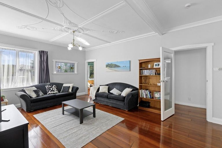 Photo of property in 12 Cressy Street, Waterloo, Lower Hutt, 5011