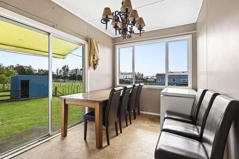 Photo of property in 14 Flint Road West, Stratford, 4332