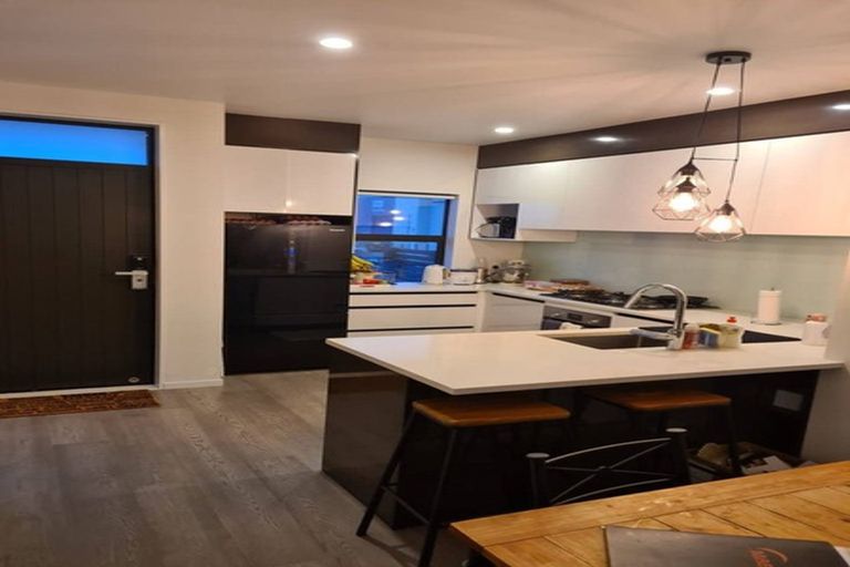 Photo of property in 2 Mata Lane, Stanmore Bay, Whangaparaoa, 0932