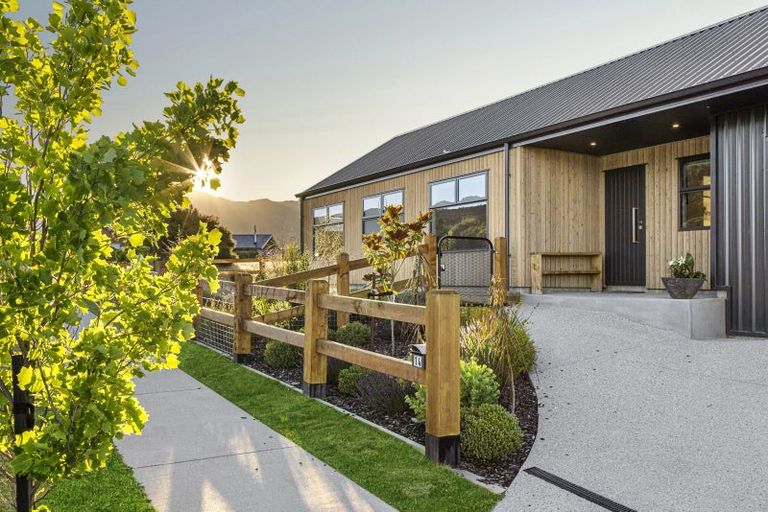 Photo of property in 14 Pounamu Avenue, Albert Town, Wanaka, 9305