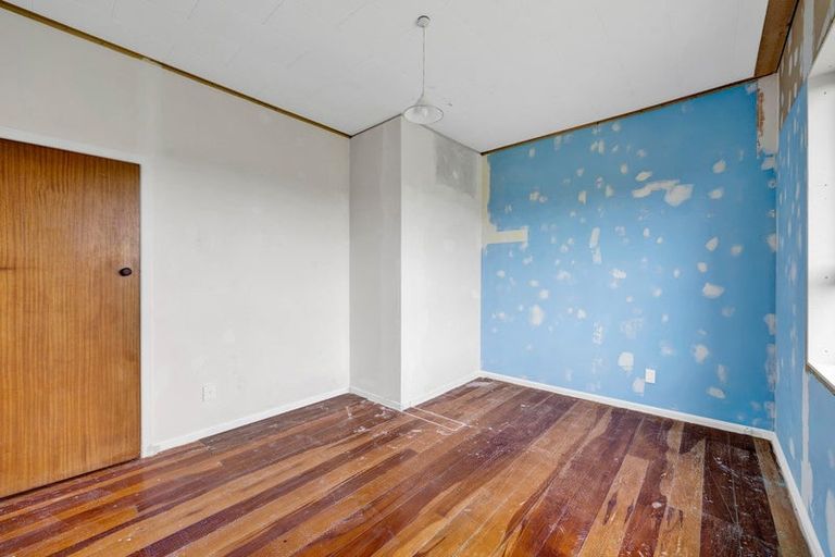 Photo of property in 45 Mcalpine Road, Hawera, 4672