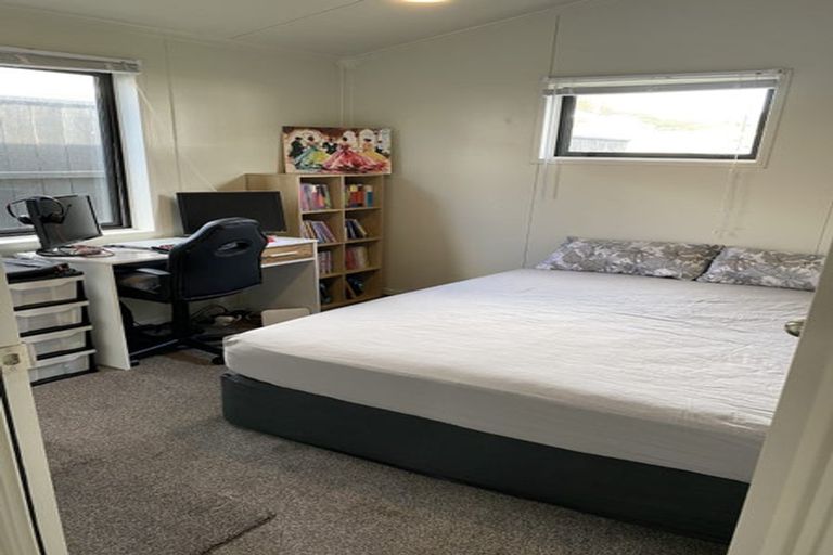 Photo of property in 6c Clement Grove, Taita, Lower Hutt, 5011