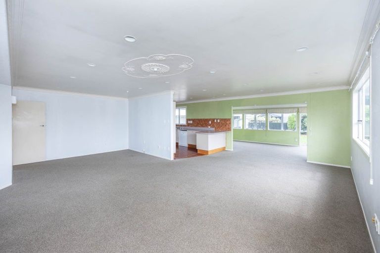 Photo of property in 27 Fuchsia Avenue, Pukete, Hamilton, 3200