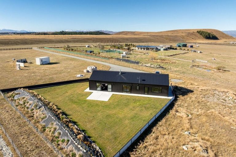 Photo of property in 39 Ben Ohau Road, Ben Ohau, Twizel, 7999