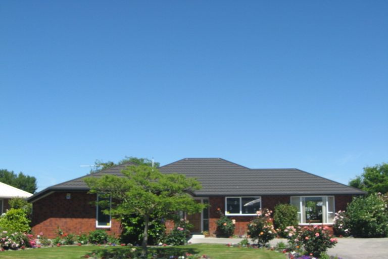 Photo of property in 14 Mull Place, Broomfield, Christchurch, 8042