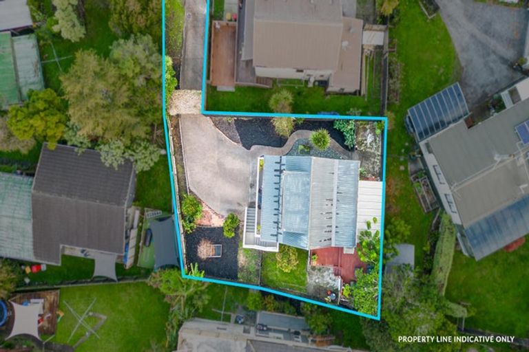 Photo of property in 1/29 Kemp Road, Massey, Auckland, 0614