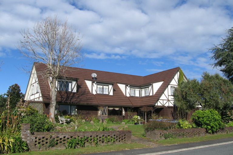 Photo of property in 1 Leonard Place, Dinsdale, Hamilton, 3204