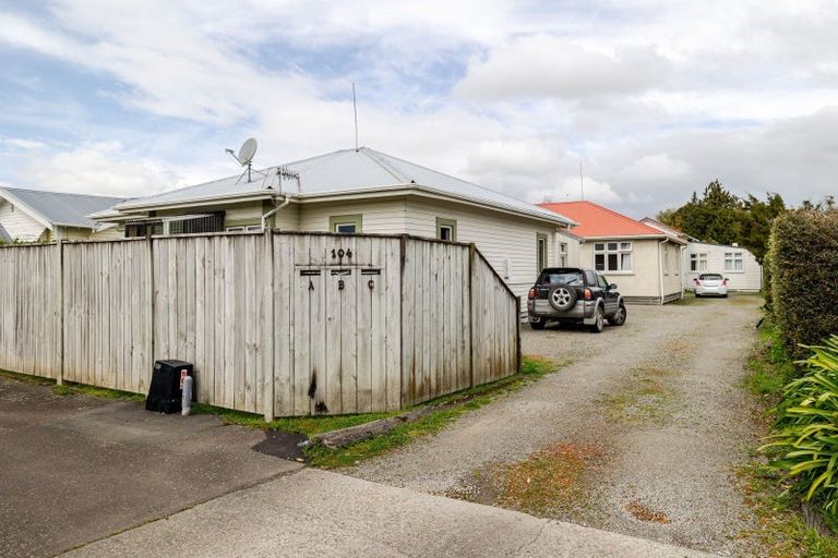 Photo of property in 104 Ferguson Street, West End, Palmerston North, 4412