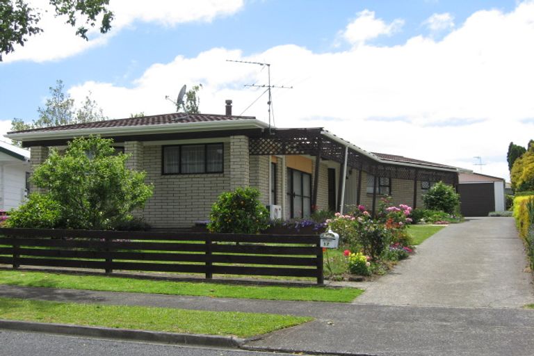 Photo of property in 17 Ridgeway Road, Pukekohe, 2120